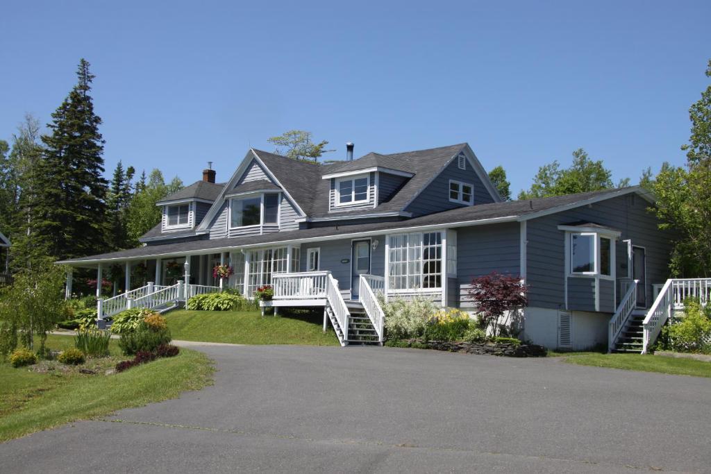 Broadwater Inn & Cottages Baddeck Inlet Стая снимка
