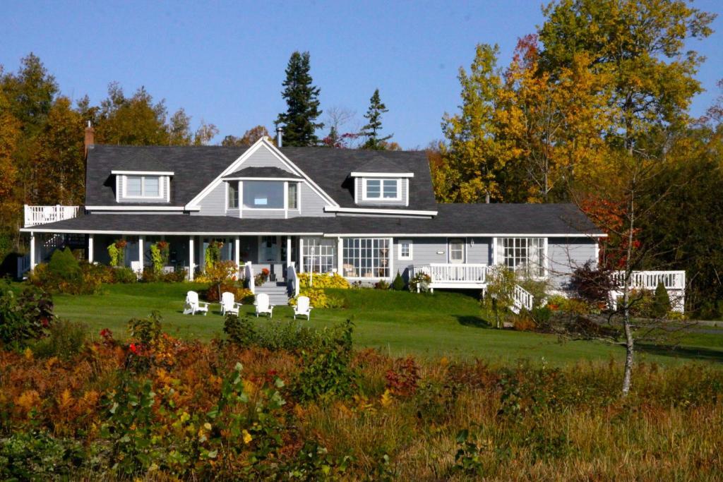 Broadwater Inn & Cottages Baddeck Inlet Екстериор снимка
