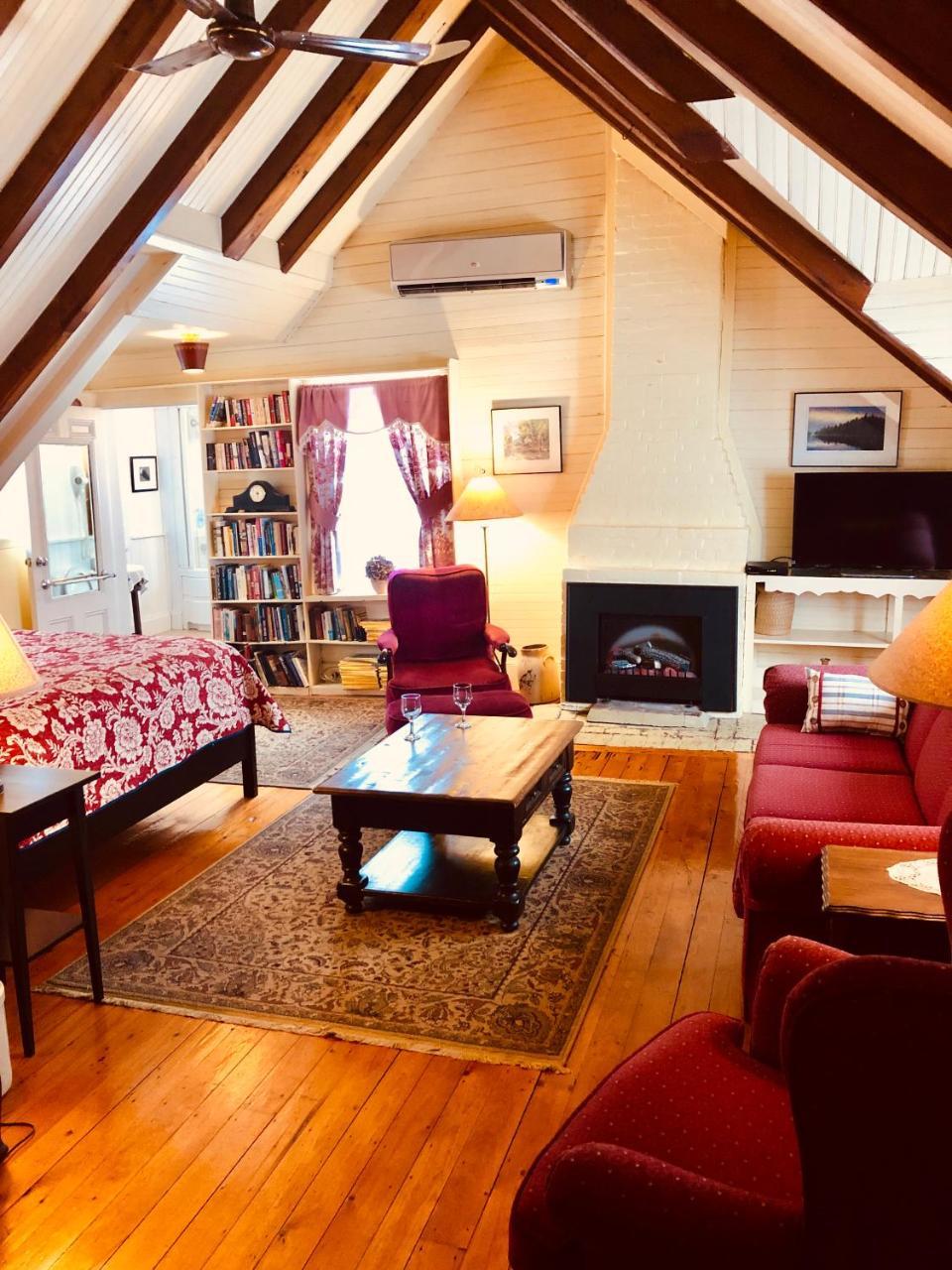 Broadwater Inn & Cottages Baddeck Inlet Екстериор снимка